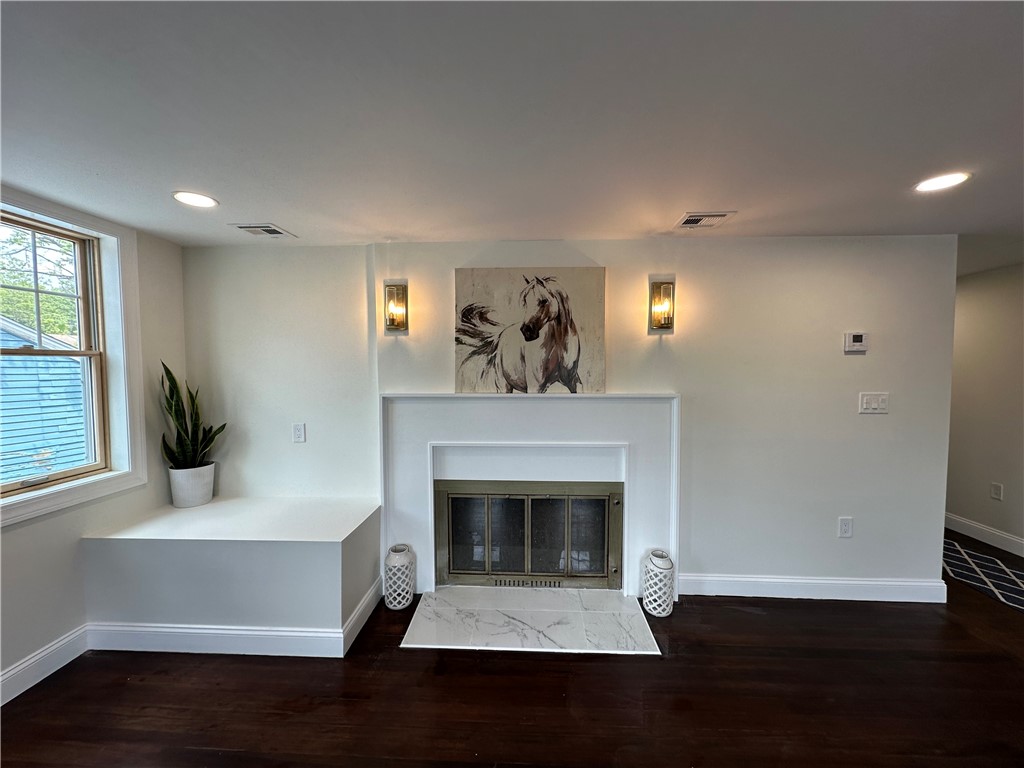 1185 Putnam Pike