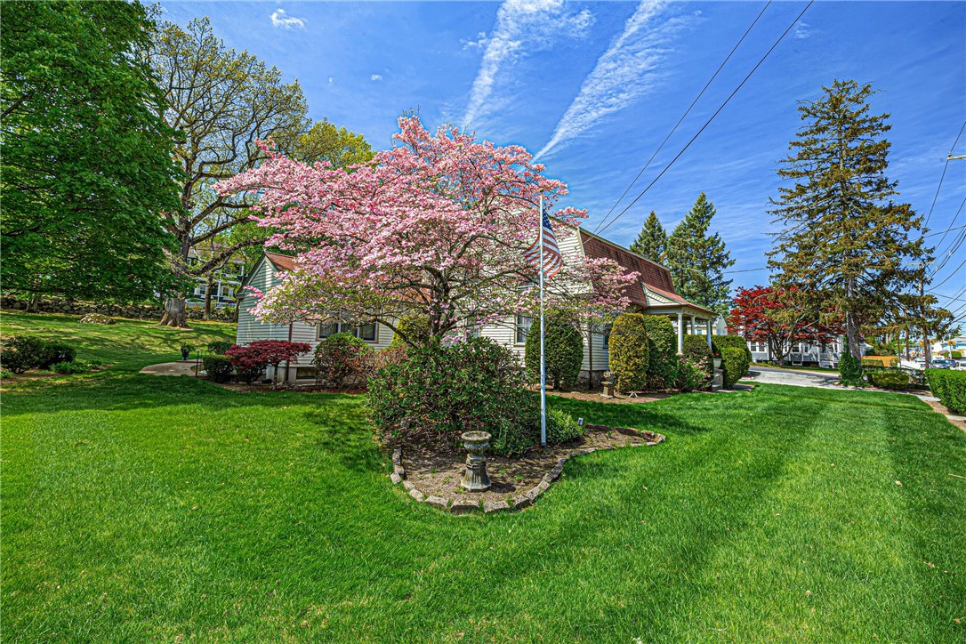 90 Putnam Pike