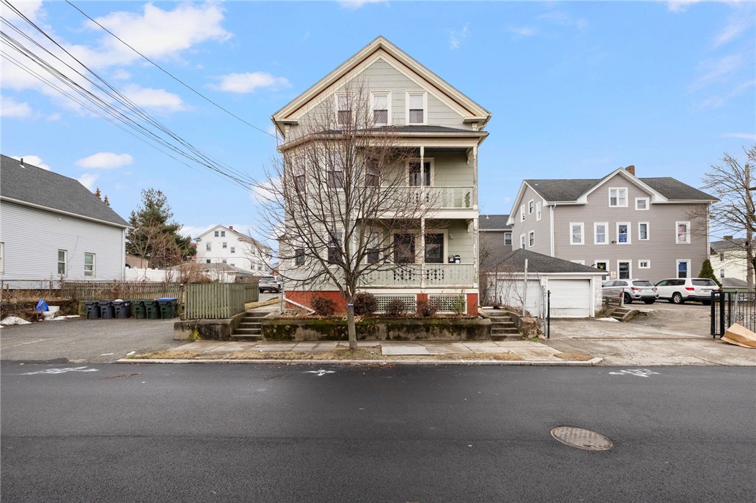 70 Rosedale Street 72