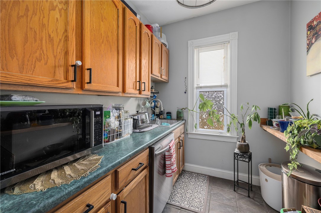 70 Rosedale Street 72