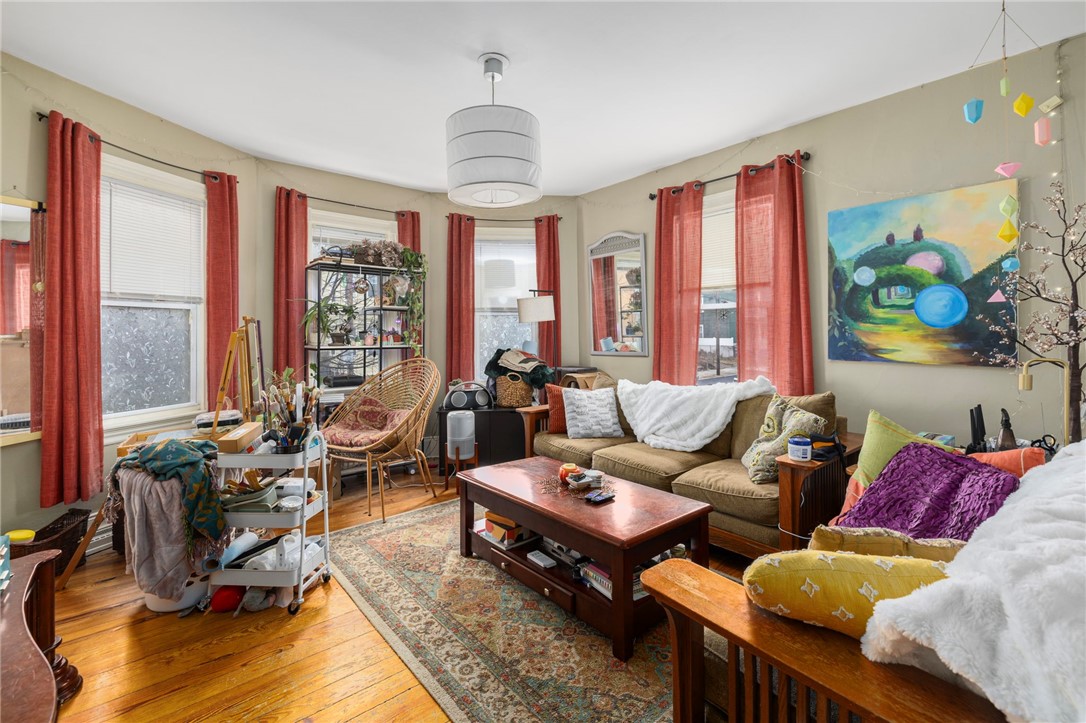 70 Rosedale Street 72