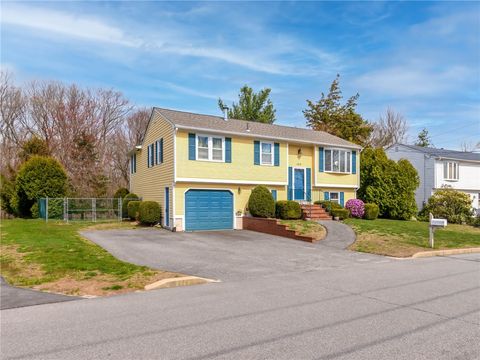 132 Elton Circle Cranston RI 02921