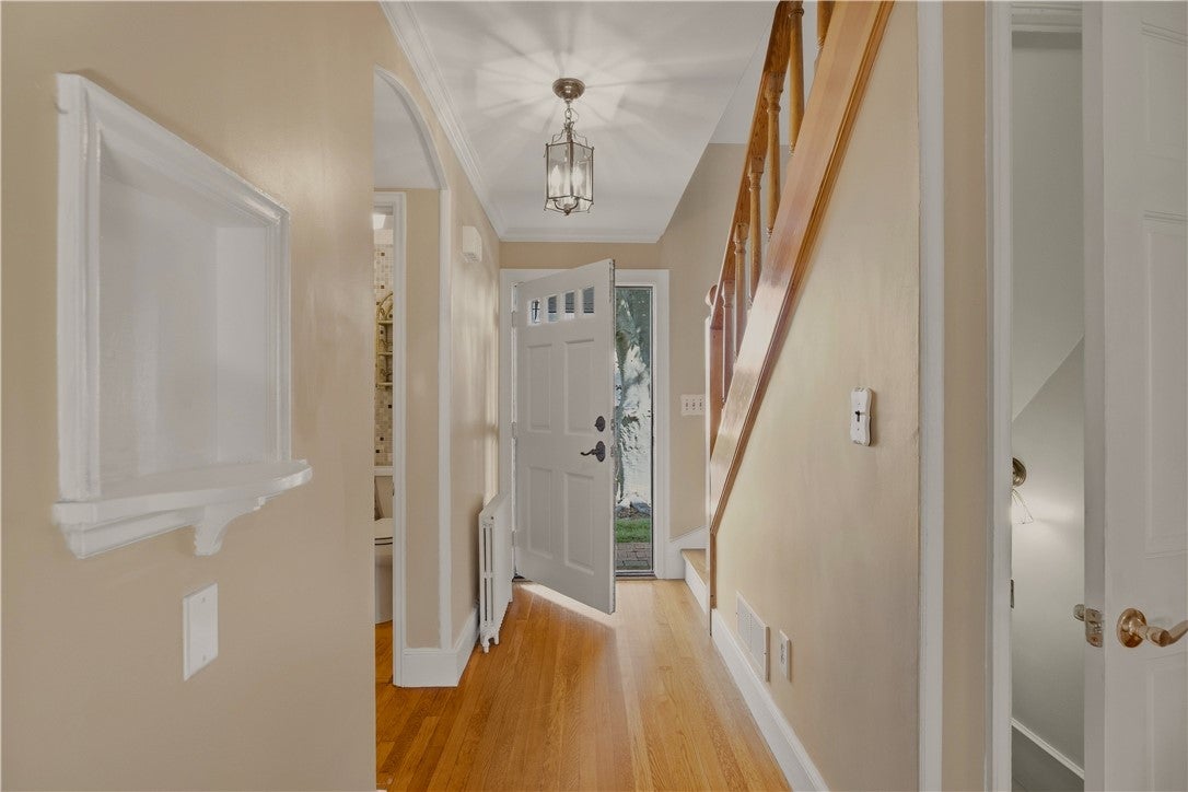 8 Fort Hill Road