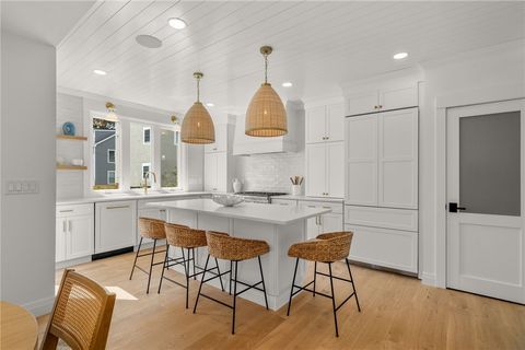 7 Wellington Avenue Newport RI 02840