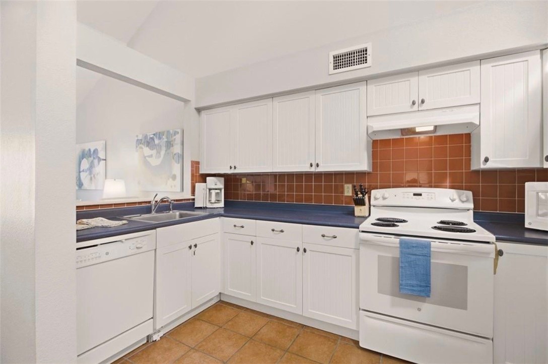 150 Bay View Drive 6