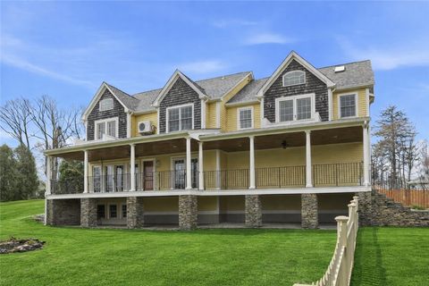 2269 East Main Road Portsmouth RI 02871