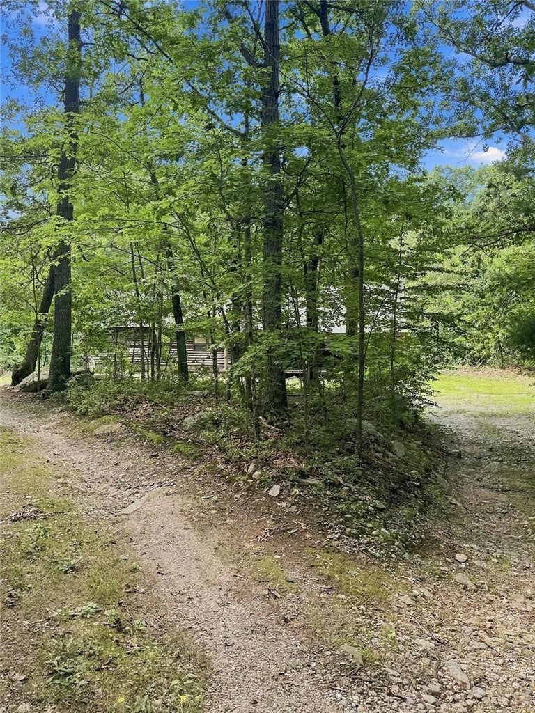 369 Cooper Hill Road