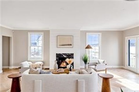 114 East Point Drive East Providence RI 02916