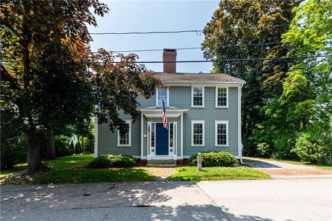 34 Pleasant Street North Kingstown RI 02852
