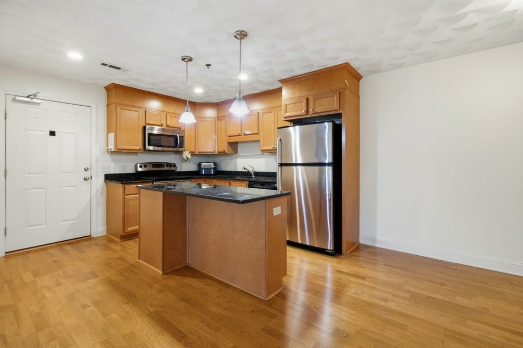 15 Saw Mill Drive 306