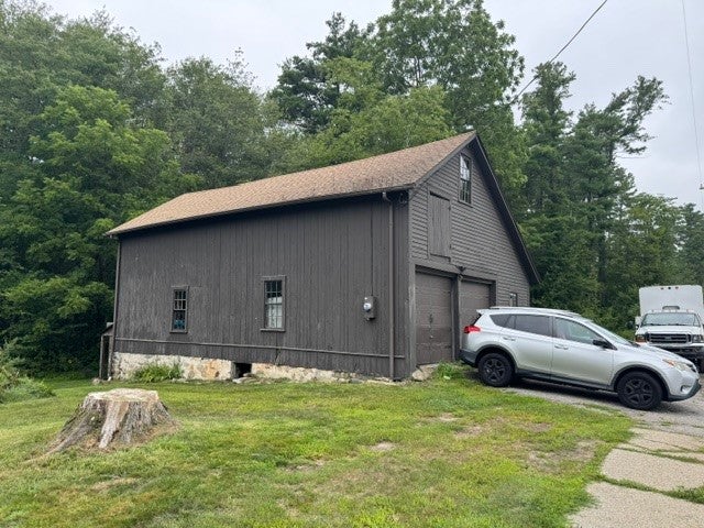 32 Money Hill Road