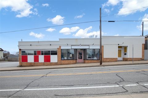 39 41-43 Main Road Tiverton RI 02878