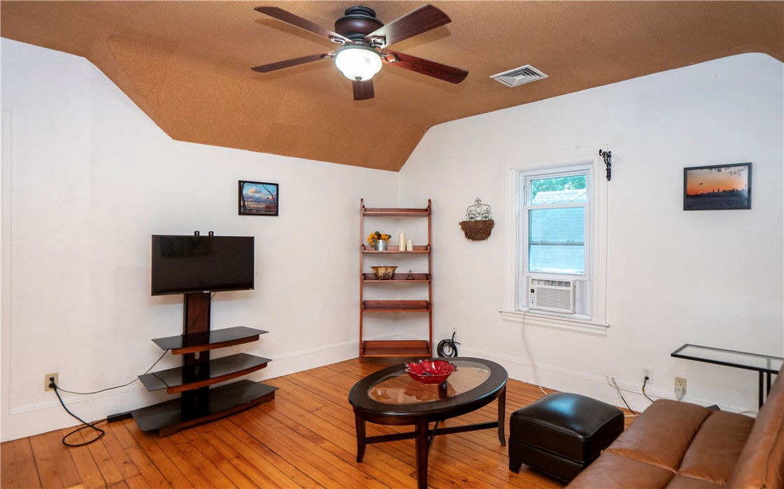 12 Belair Avenue 3 14