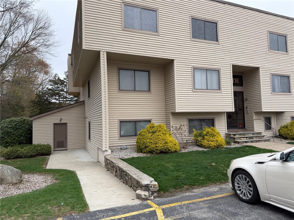 196 Old River Road South 5C