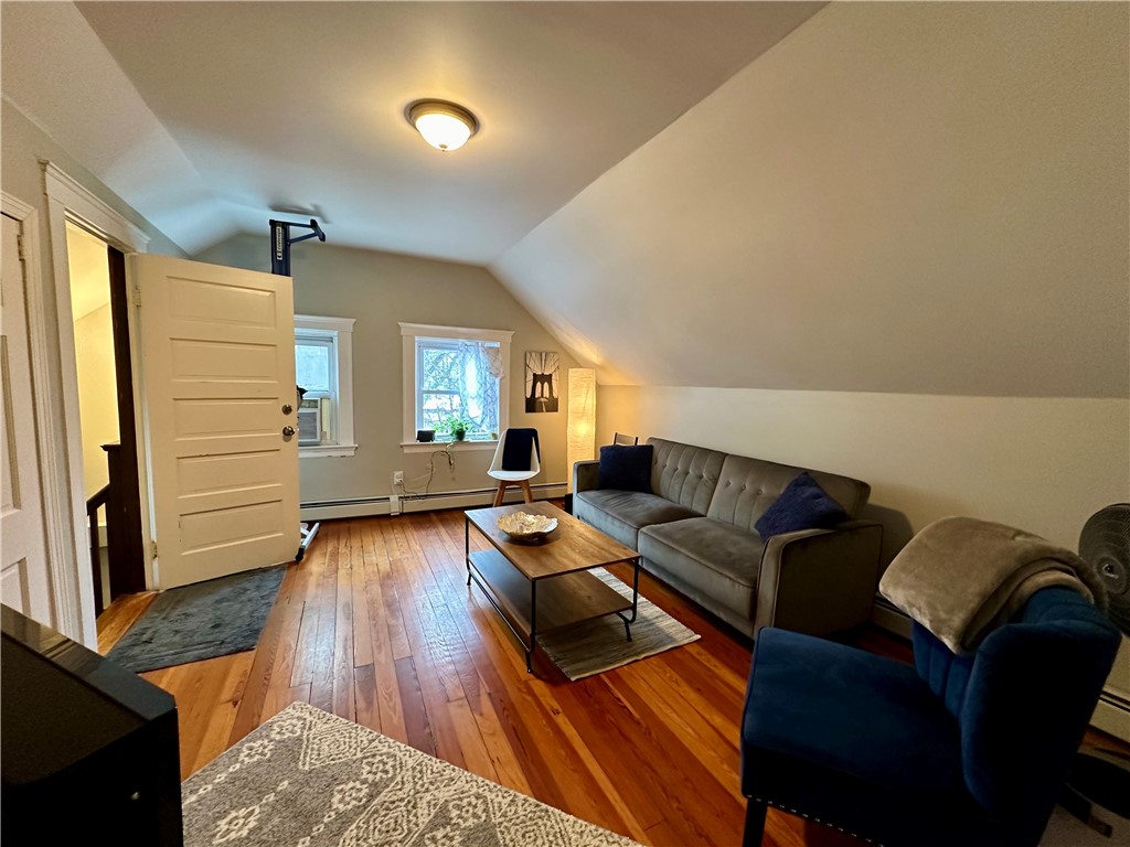 1001 Narragansett Boulevard 1