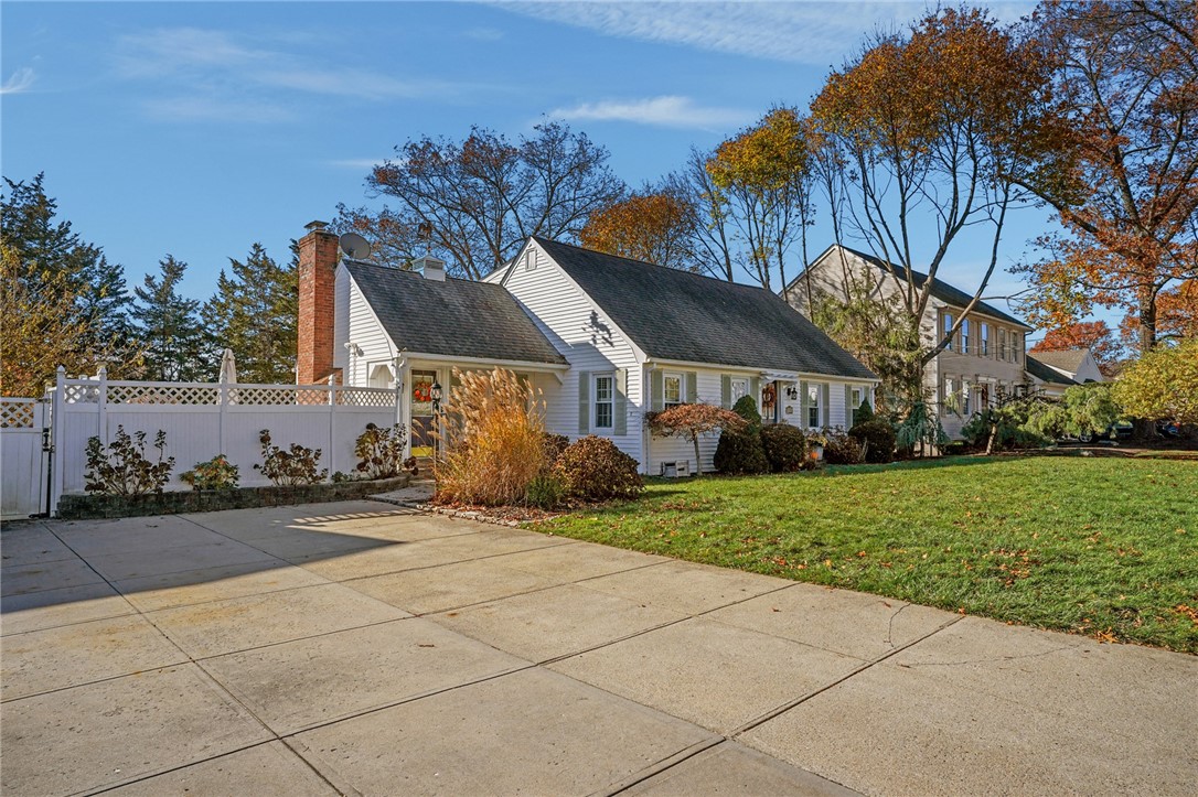 38 Angela Avenue