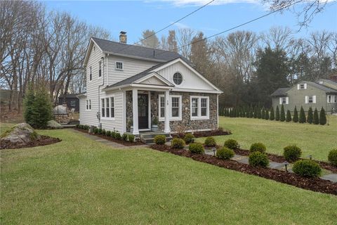 15 Old Post Road Westerly RI 02891