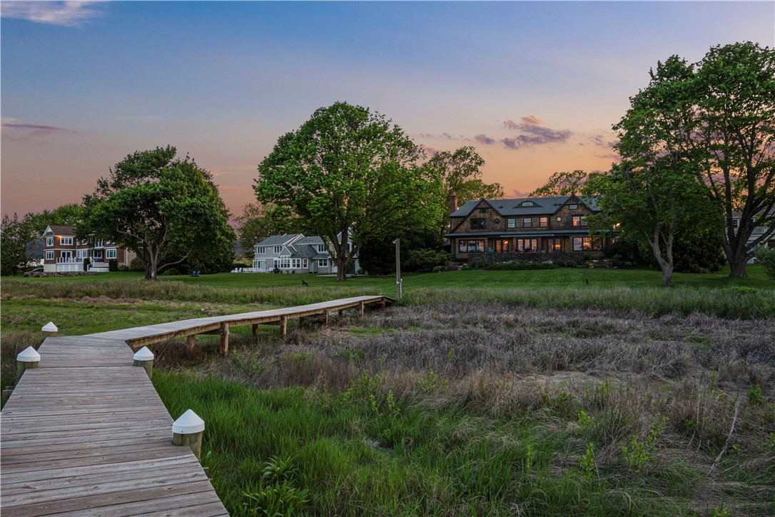 136 Adams Point Road