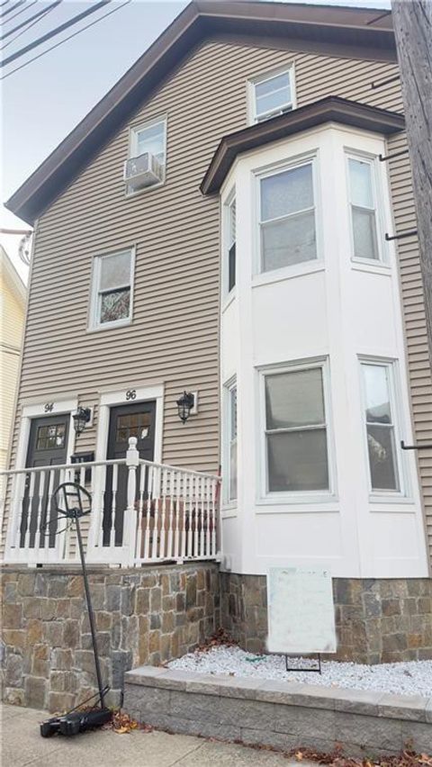 94 Anthony Street East Providence RI 02914