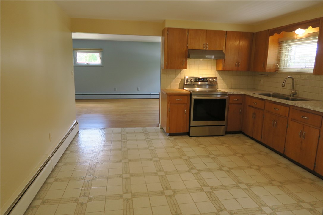 241 Huxley Avenue 2