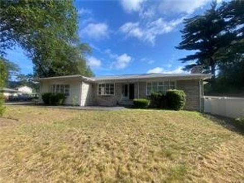 109 Cobble Hill Road Lincoln RI 02865