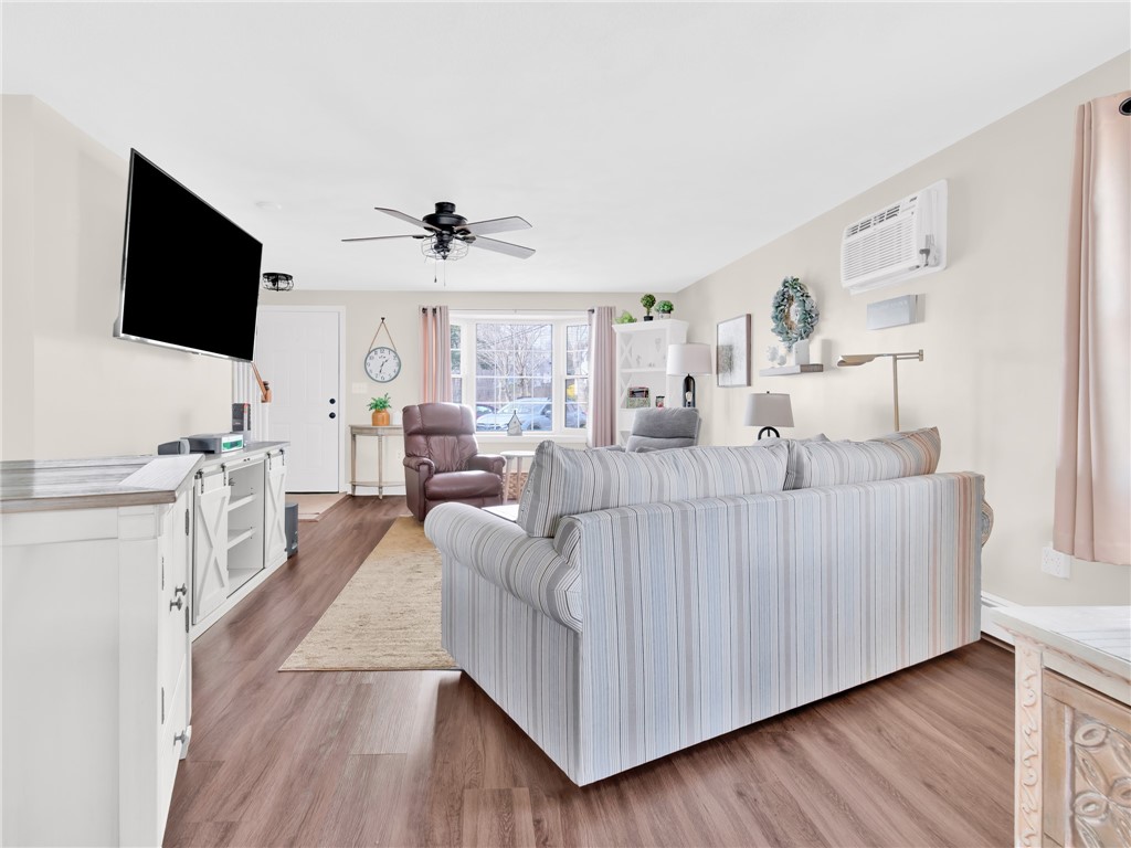 1175 Diamond Hill Road 305