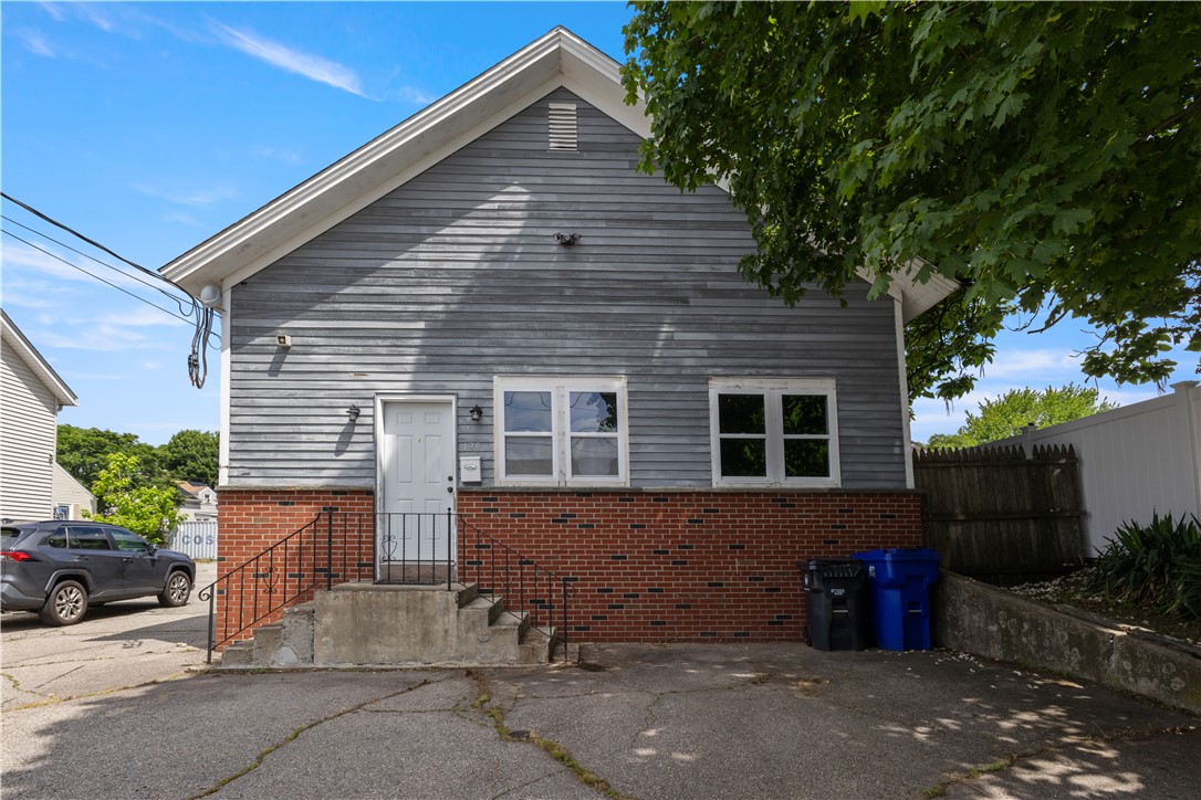 129 Warren Avenue