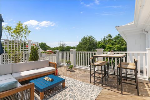 519 Bellevue Avenue 2N Newport RI 02840