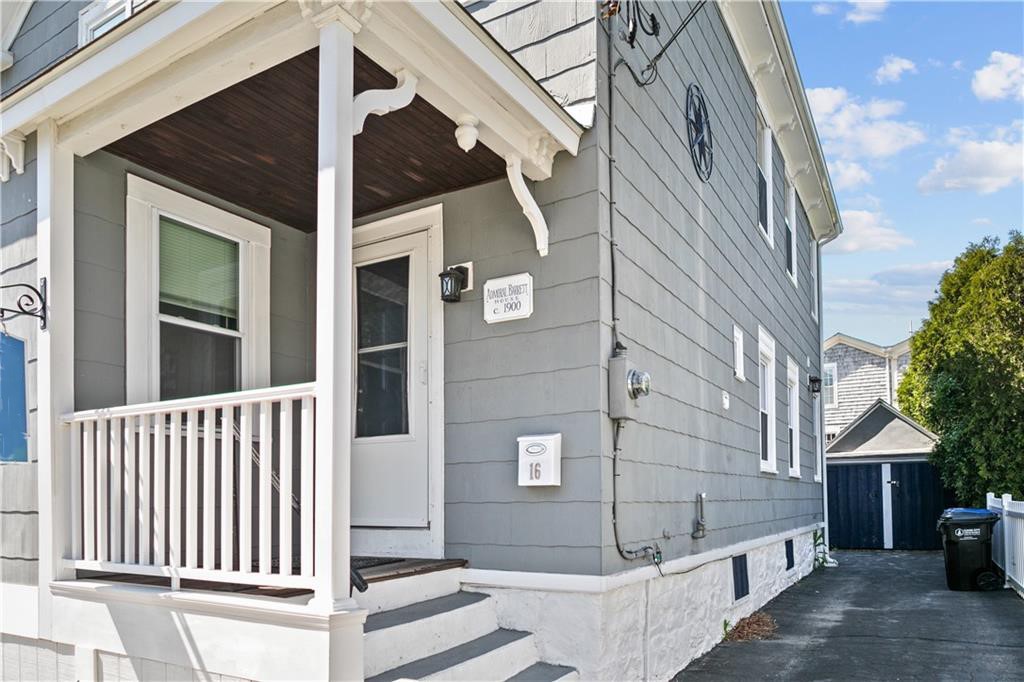 16 Dean Avenue