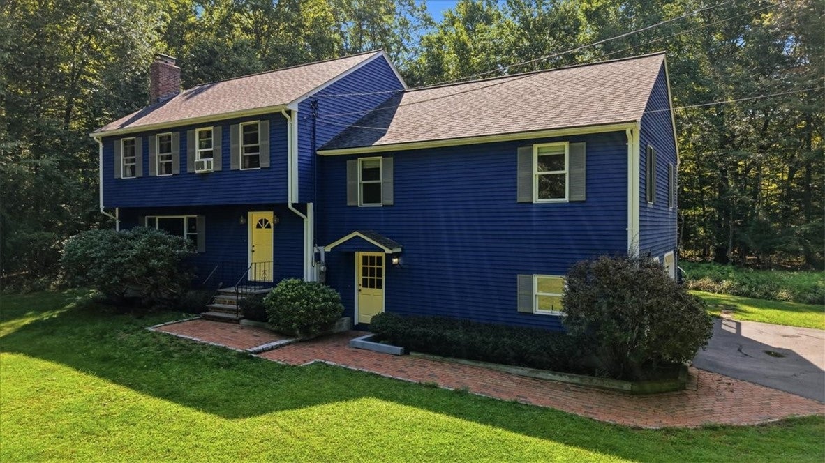 122 Burlingame Road