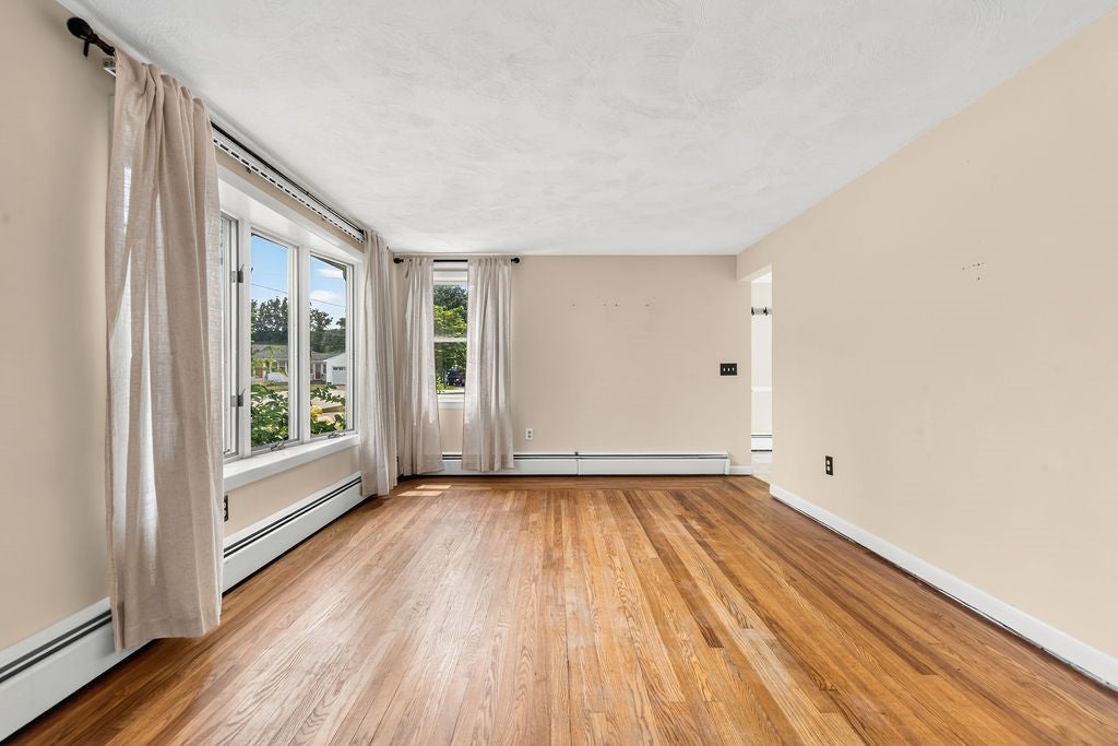 12 Janet Drive