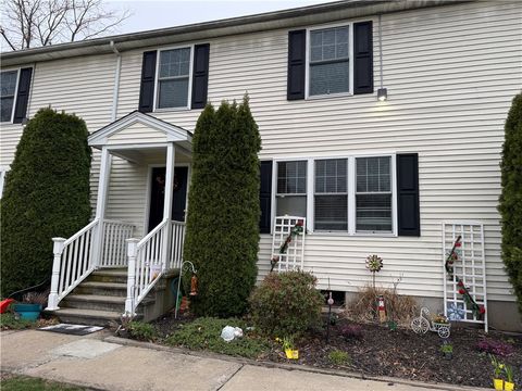 5 Legris Commons Lane 5 West Warwick RI 02893