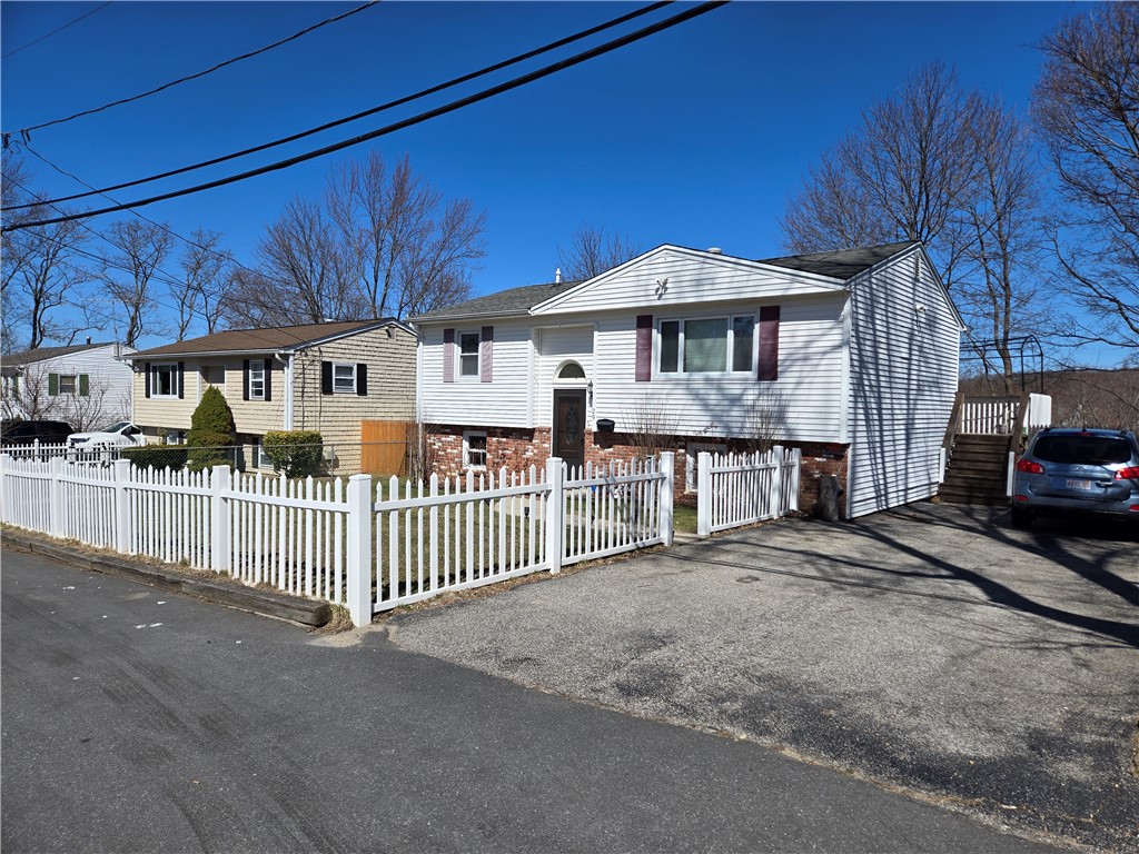 29 Pleasant View Avenue