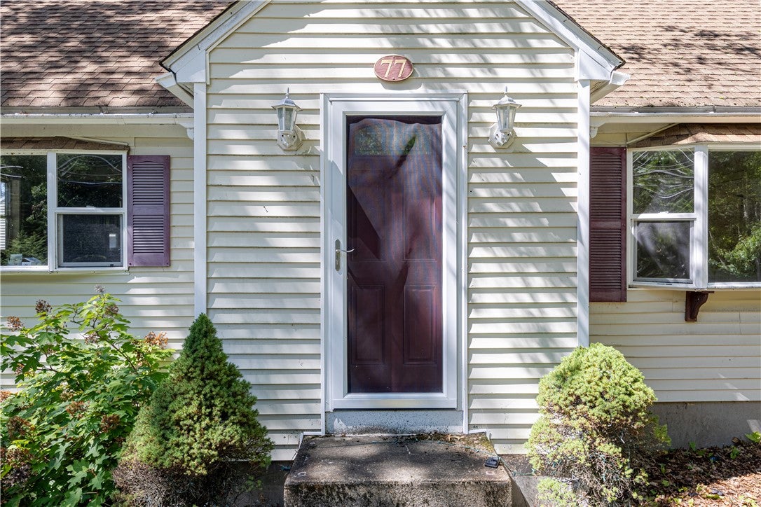 77 Chestnut Hill Road