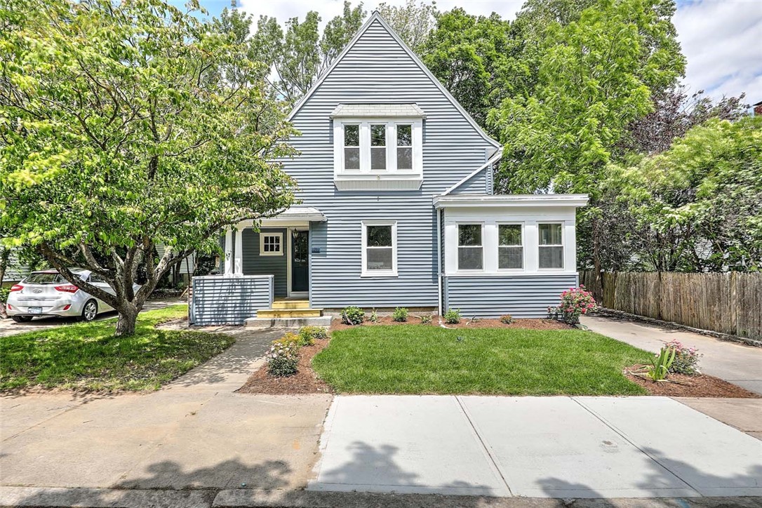 21 Glenwood Avenue