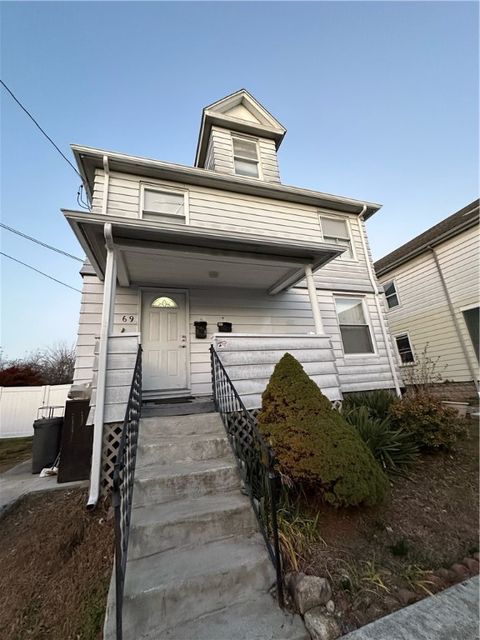 69 Whipple Avenue Cranston RI 02920