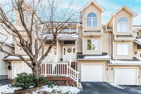 194 River Farms Drive 86 West Warwick RI 02893