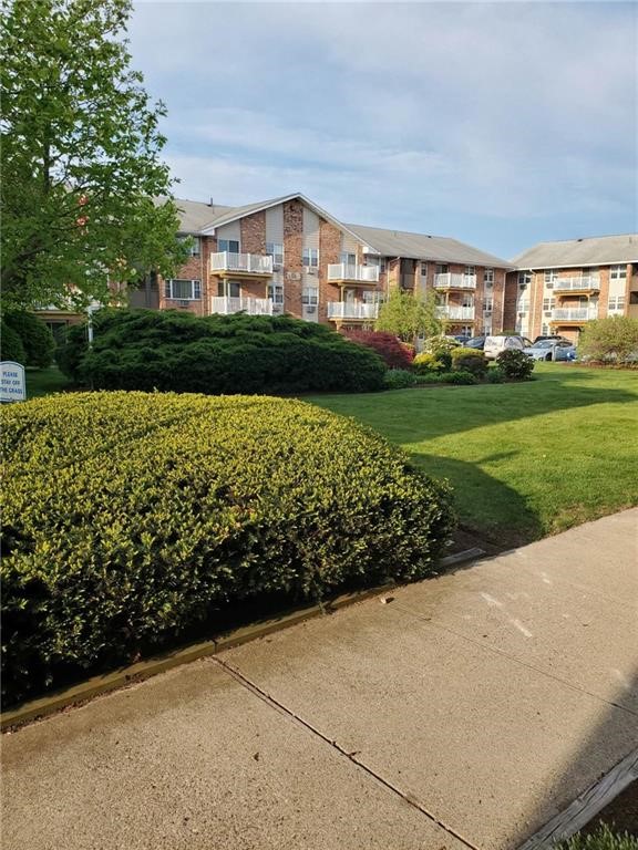 23 Bullocks Point Avenue 2/4C