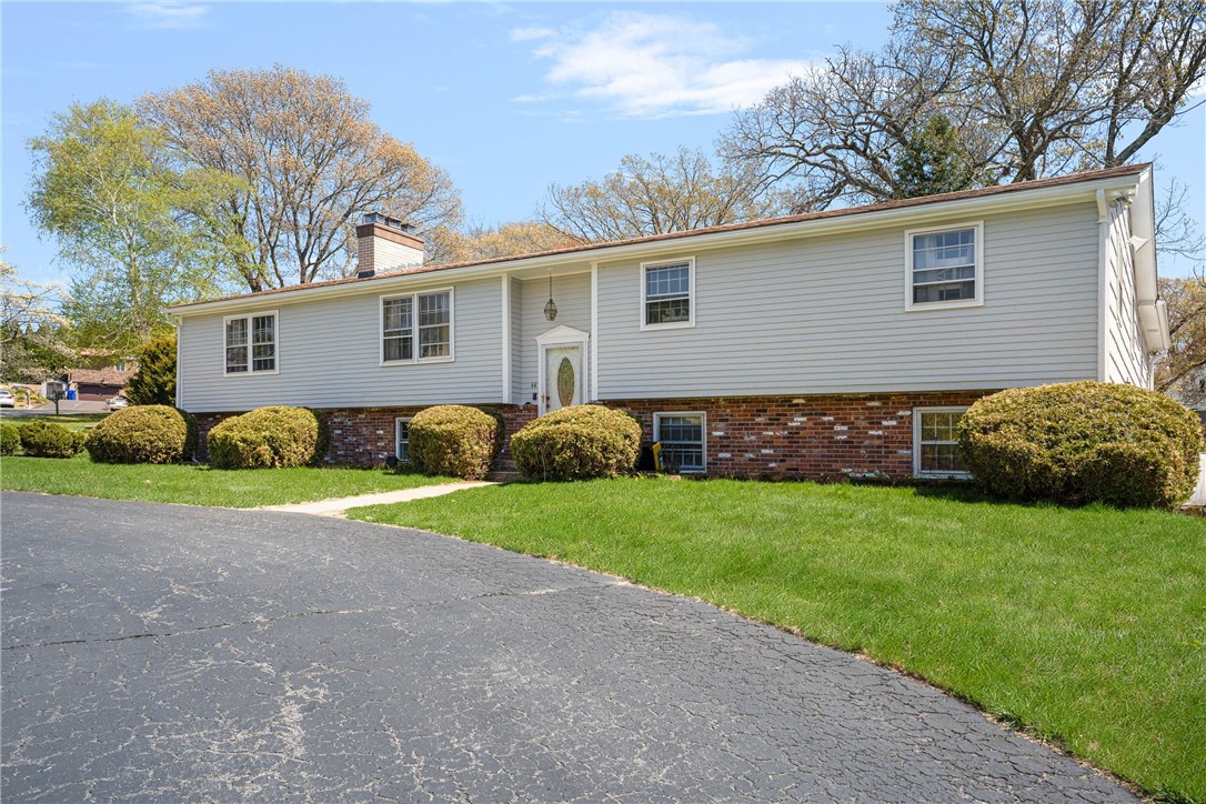 44 Quaker Drive