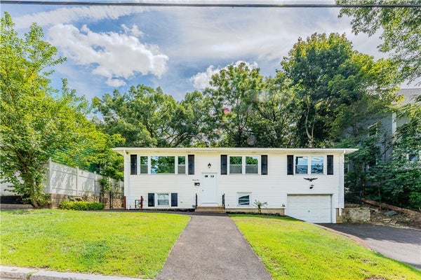 31 RIDGEWAY AVE, PROVIDENCE, RI 02909 - Image b80740d717837d3bfa95f3da3c1902e9/1312876661