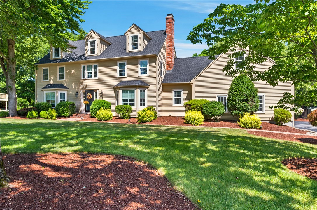 4 Fieldside Drive