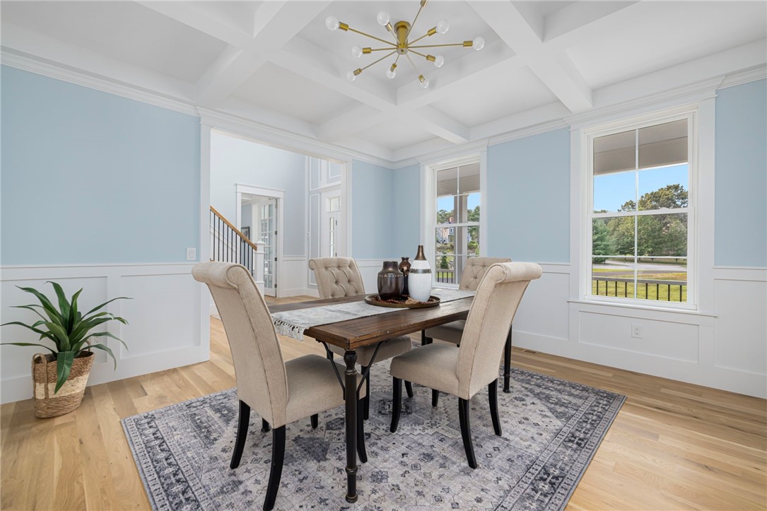 East Greenwich, Rhode Island, 02818, United States, 5 Bedrooms Bedrooms, ,4 BathroomsBathrooms,Residential,Active,2034280