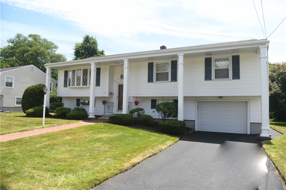 20 Bicentennial Way