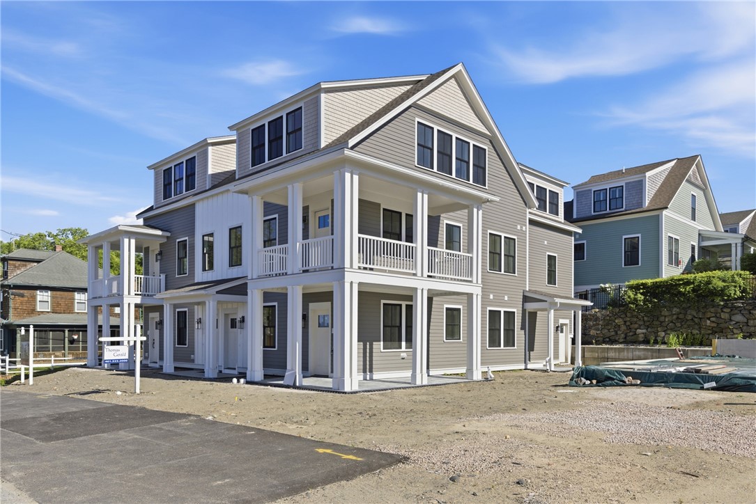 67 Queen Street 1C