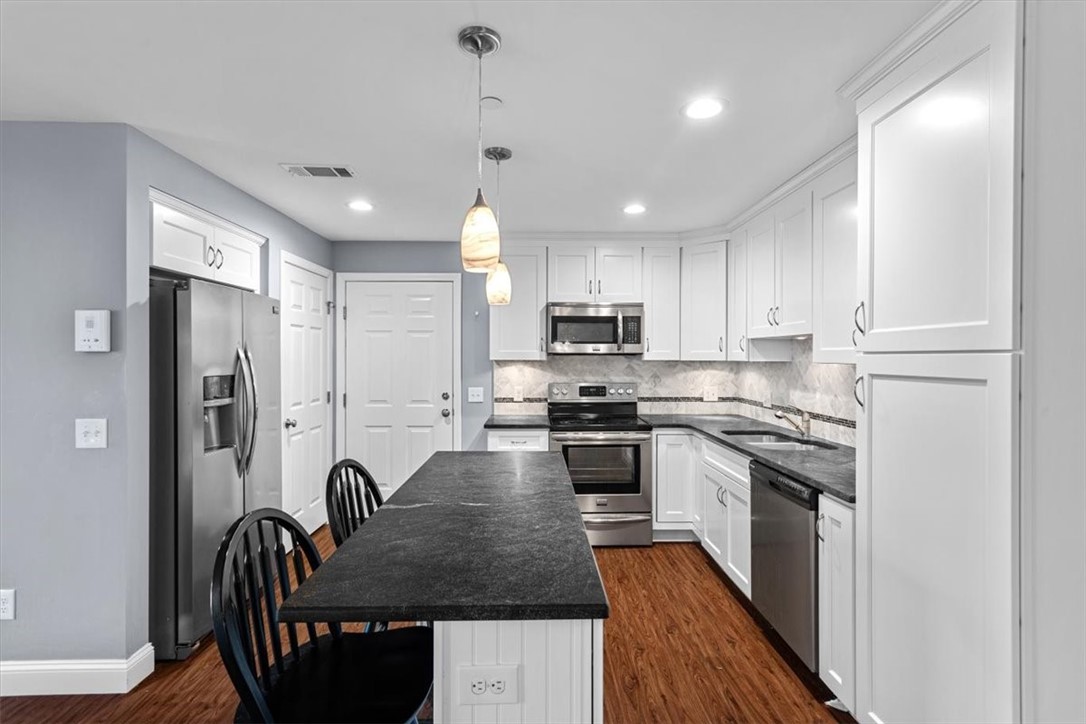 60 Saw Mill Drive 307