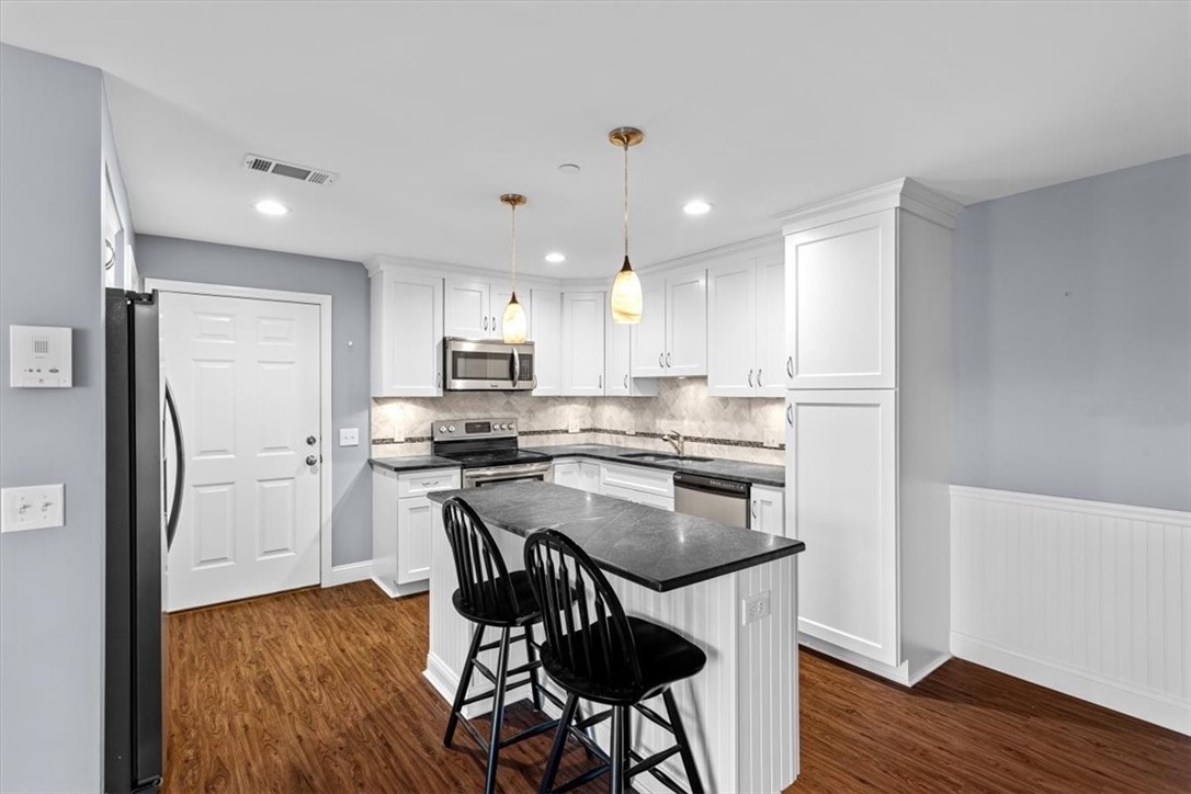 60 Saw Mill Drive 307