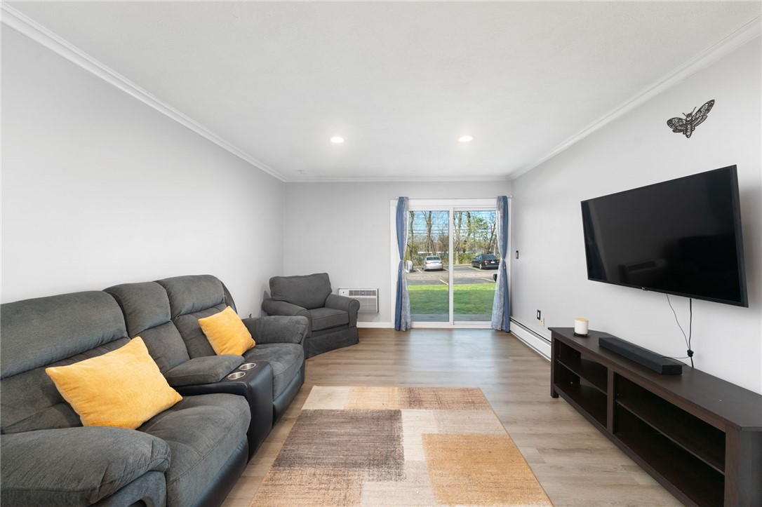 Warwick, Rhode Island 02818, United States, 1 Bedroom Bedrooms, ,1 BathroomBathrooms,Residential,Active,119507