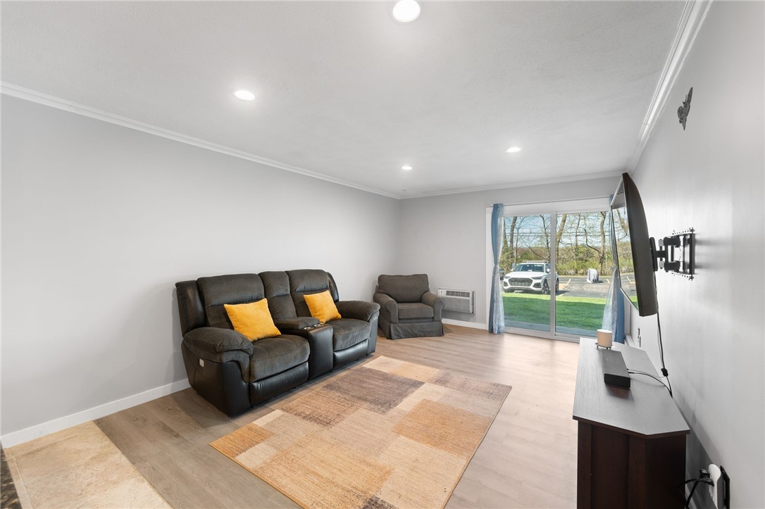 Warwick, Rhode Island 02818, United States, 1 Bedroom Bedrooms, ,1 BathroomBathrooms,Residential,Active,119507