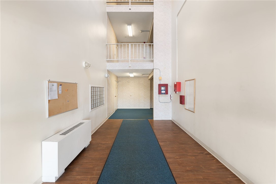 Warwick, Rhode Island 02818, United States, 1 Bedroom Bedrooms, ,1 BathroomBathrooms,Residential,Active,119507