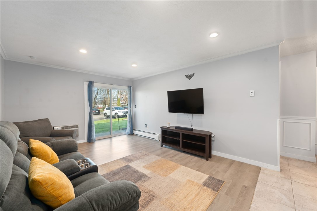 Warwick, Rhode Island 02818, United States, 1 Bedroom Bedrooms, ,1 BathroomBathrooms,Residential,Active,119507